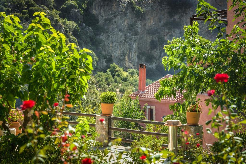 Enagron Ecotourism Village Axós Dış mekan fotoğraf